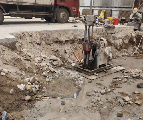 东港公路下沉压浆